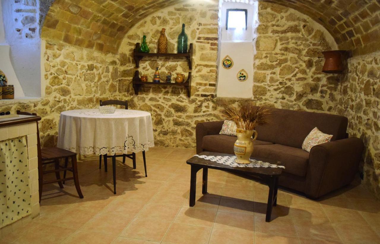 Il Ciavattone Bed And Bike Bed & Breakfast Sulmona Luaran gambar