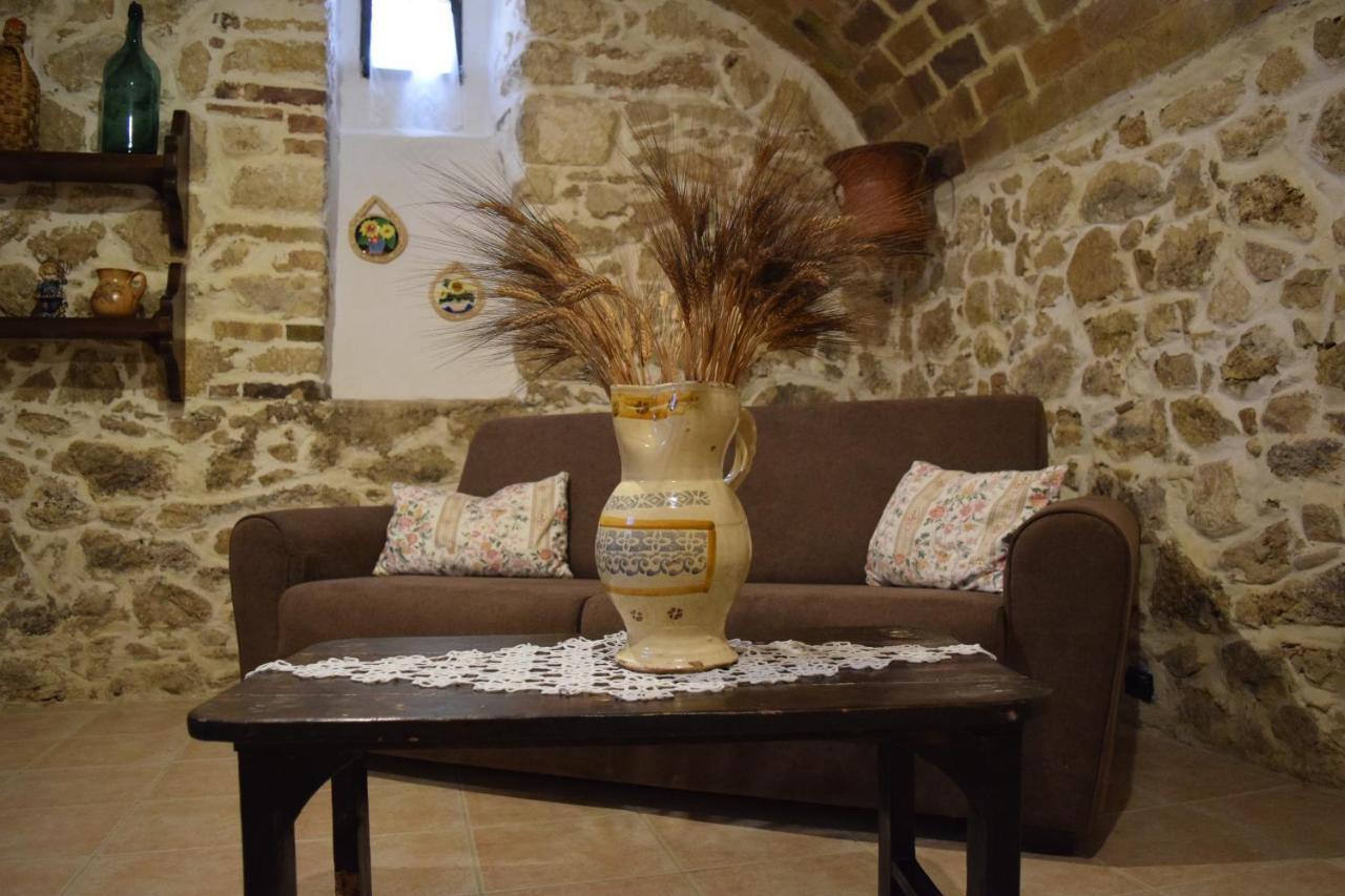 Il Ciavattone Bed And Bike Bed & Breakfast Sulmona Luaran gambar